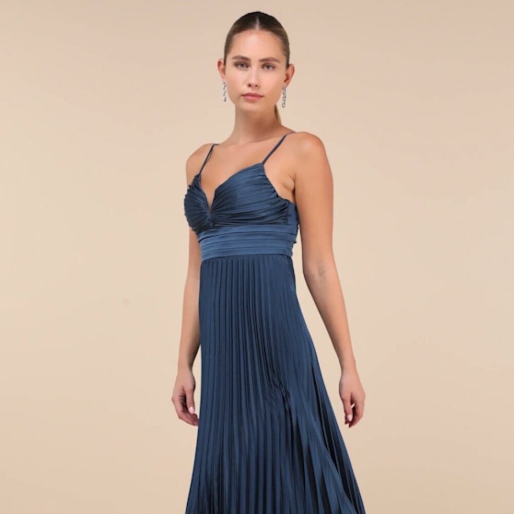 NWT Lulus Fabulous Perfection Navy Blue Satin Pleated Midi Dress